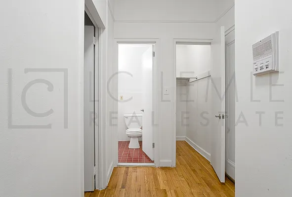 Rented by LC Lemle Real Estate Group | media 18