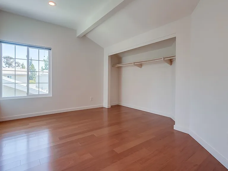 3174 E Fox Run Way — Photo 12