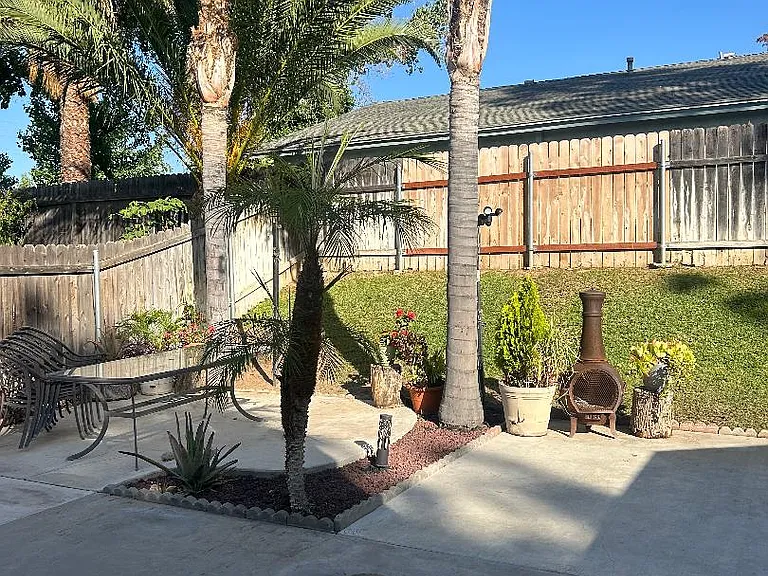 9330 Aegean Dr — Photo 7
