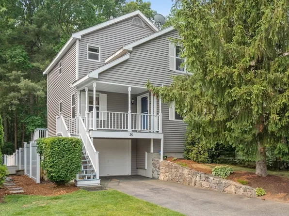 35 Lilac Cir #209, Marlborough, MA 01752