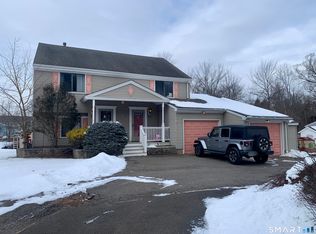 22 Lake Dr, Berlin, CT 06037