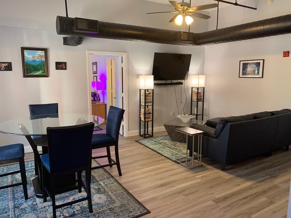 15 Mount Saint Marys Way APT 207