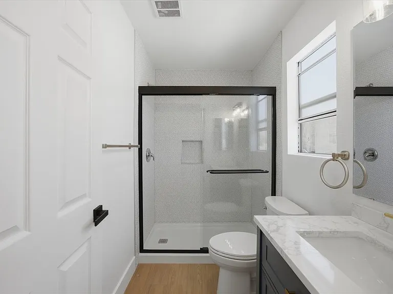 1040 W 165th Pl #1 — Photo 11