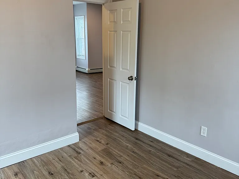 154 Mott St #2 — Photo 17