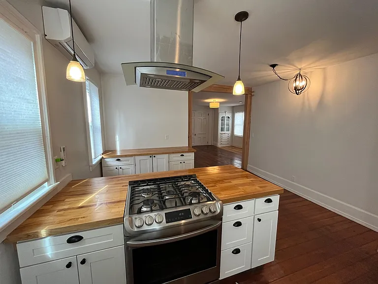 176 Elm St #1 — Photo 2