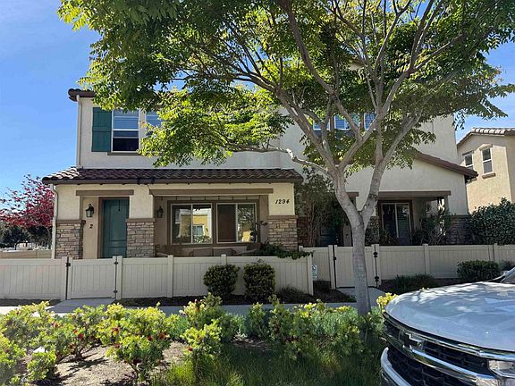2nd image of 1294 Santa Victoria Rd #2