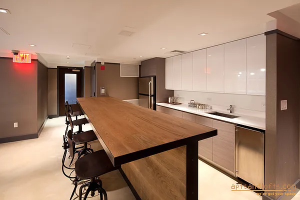 Rented by aptsandlofts.com | media 188