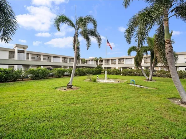 6102 Augusta Dr APT 302, Fort Myers, FL 33907