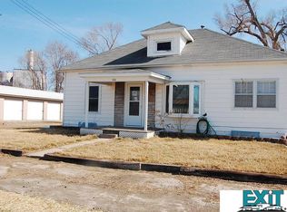 120 S 3rd St, Staplehurst, NE 68439