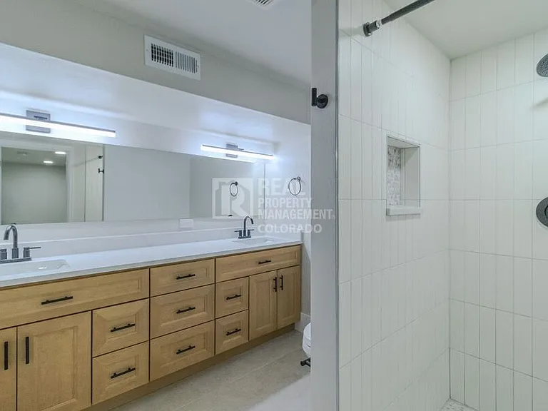 1415 N Raleigh St — Photo 30