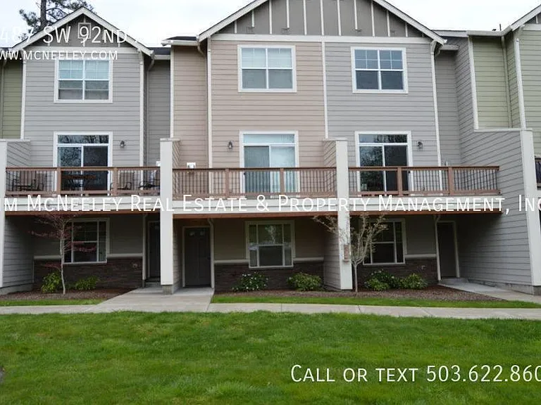 9487 SW 92nd Ave — Photo 1