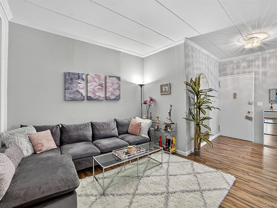 1st image of 1101 Midland Avenue #121