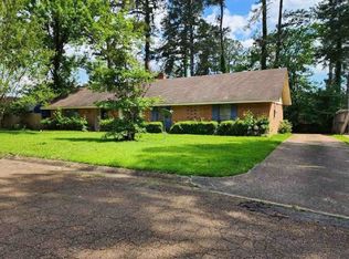 1325 Dunleith Pl, Jackson, MS 39204