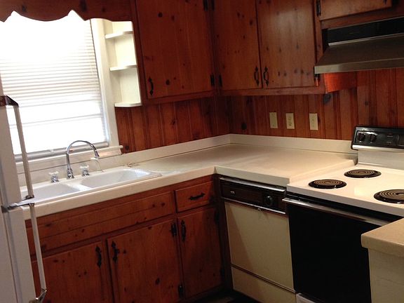 4th image of 115 Dogwood Ln