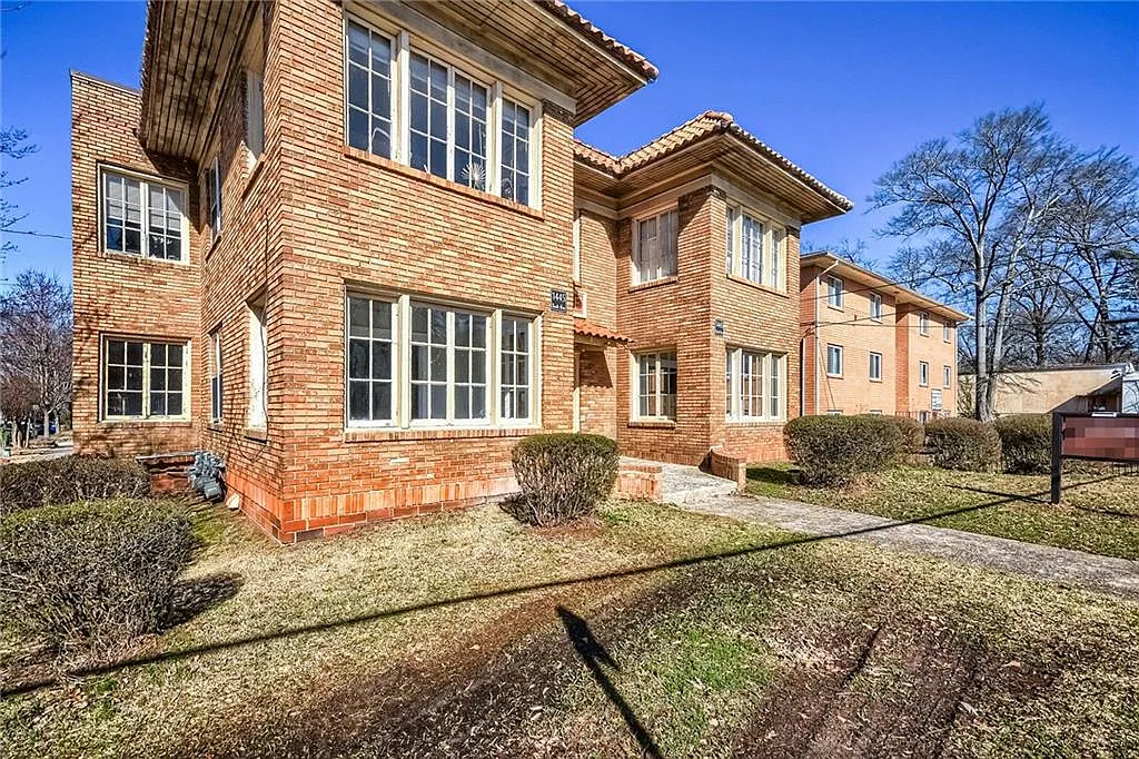 2 bed, 1.0 bath, 944 sqft, $1,400 — Photo 4