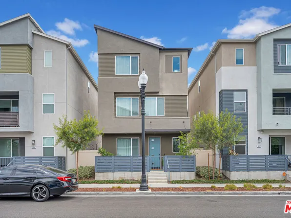 924 E 3rd St, Santa Ana, CA 92701