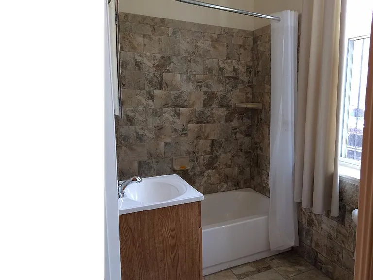 2545 Brown St #1 — Photo 9