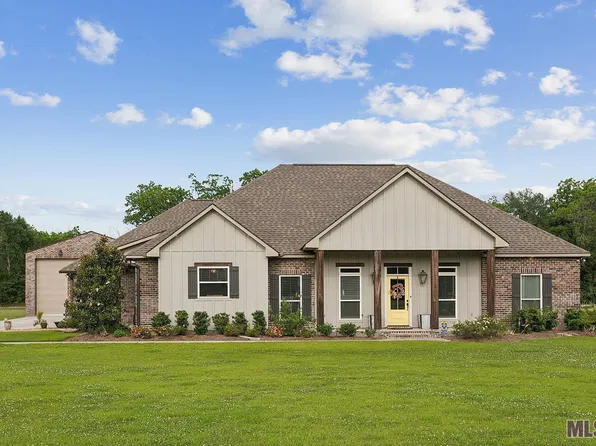 5763 Hunters Point Ln, Brusly, LA 70719