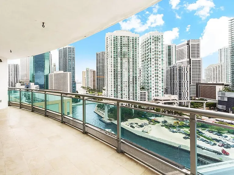 350 S Miami Ave #1802 — Photo 2