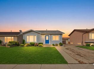 128 S Ridgegate Way SW, Airdrie, AB T4B1A9