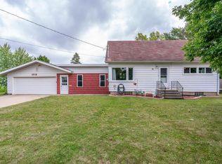 1918 Alaska St, Oshkosh, WI 54902