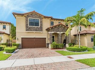 9960 NW 86th Ter, Doral, FL 33178