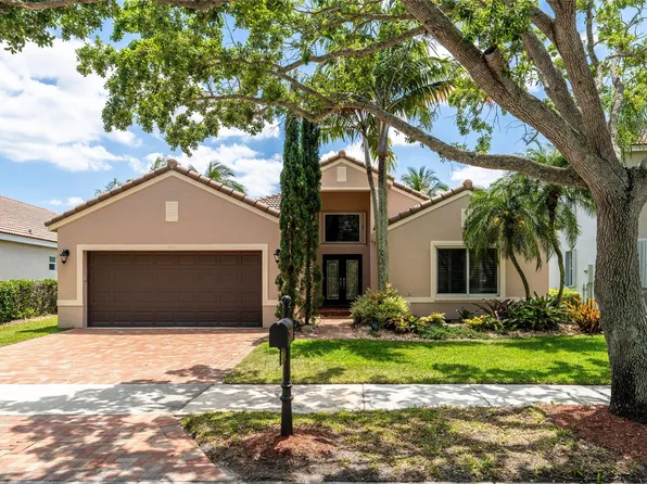 360 Cambridge Drive, Weston, FL 33326