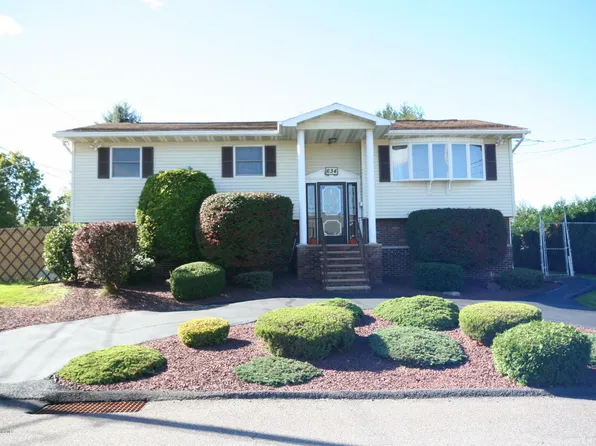 634 Spruce St, Olyphant, PA 18447