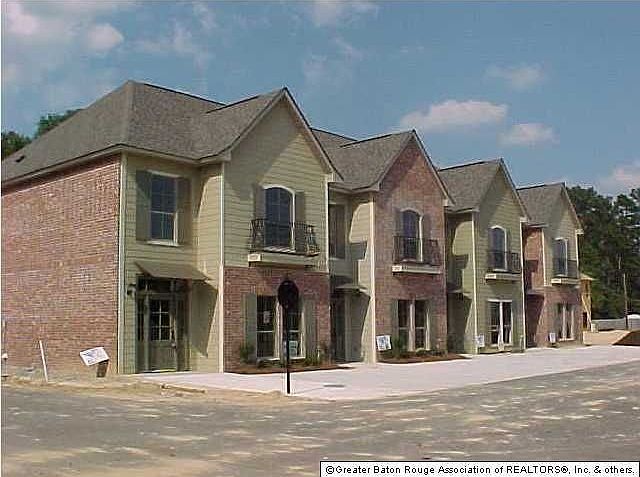 1st image of 24357 Chateau De Chene Dr