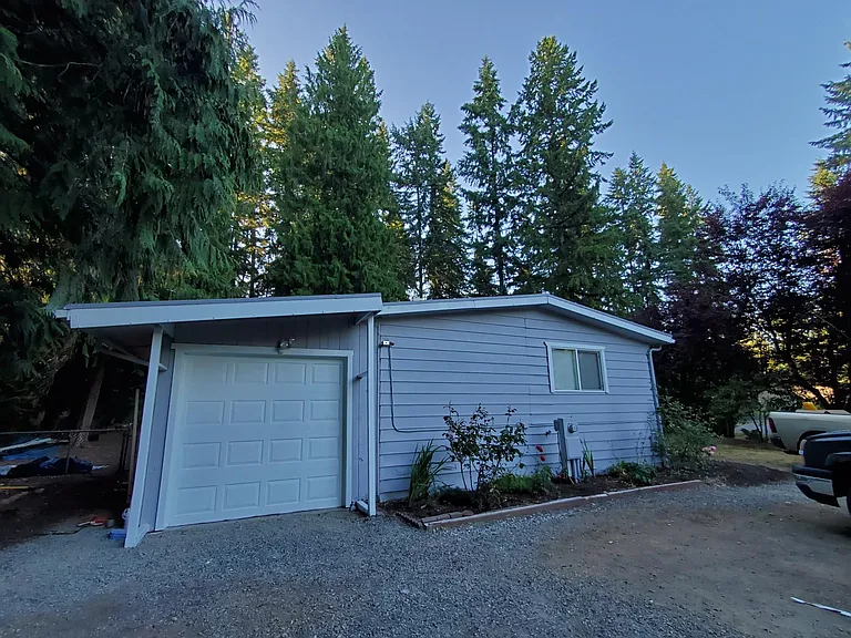105 Ave SE — Photo 23