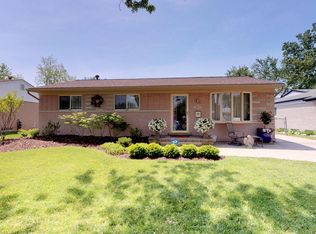 38575 Milton St, Westland, MI 48186