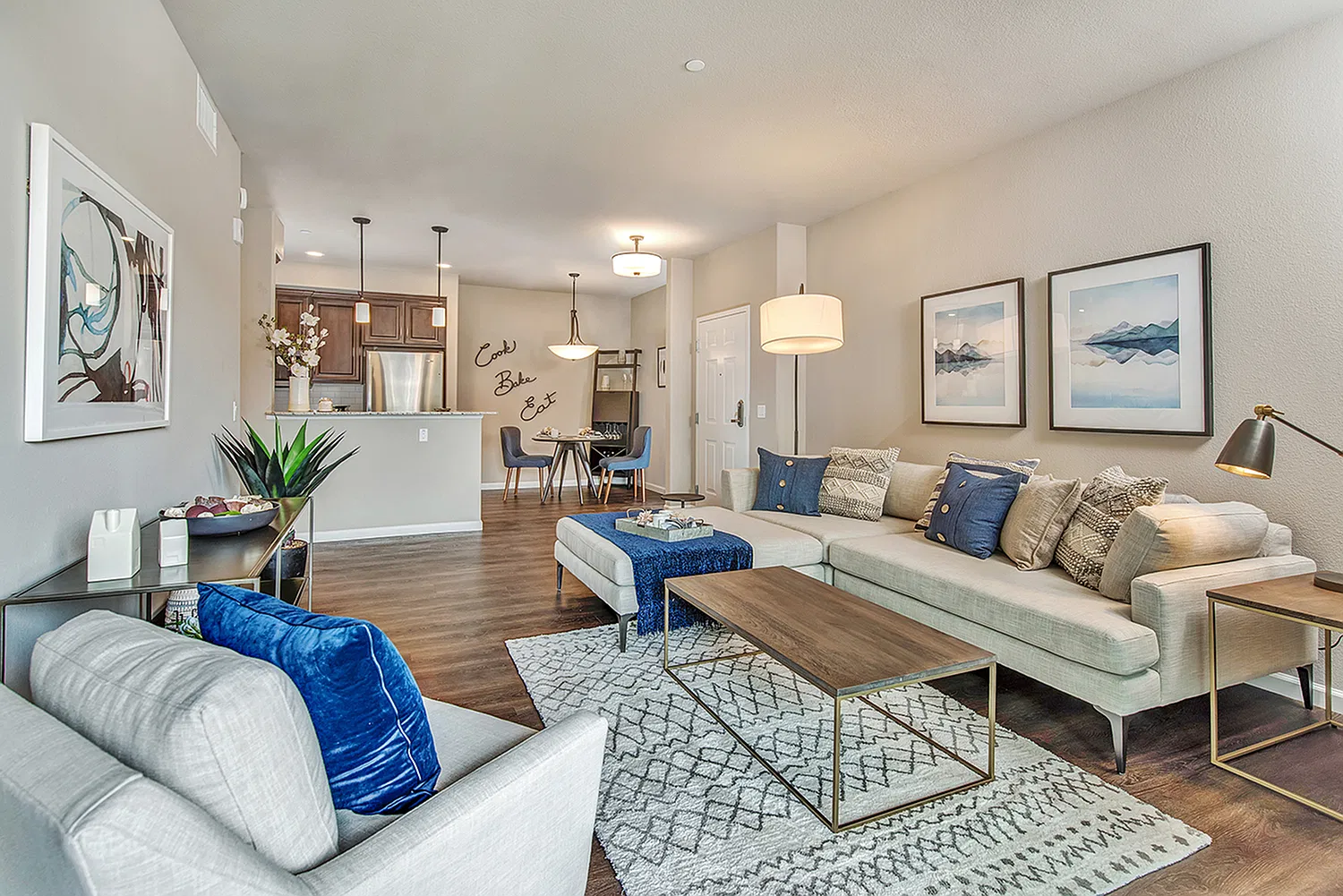 Canyon Oaks Apartments — Photo 2