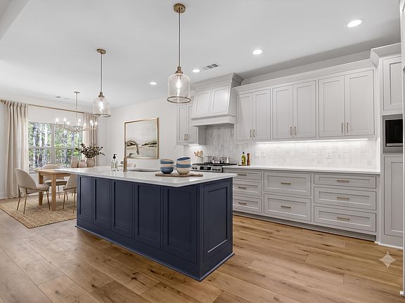 3rd image of 108 Fawnwood St