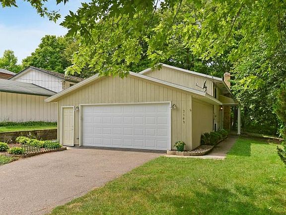 Many updates inside and out! And just steps to parks and Lake Minnetonka!