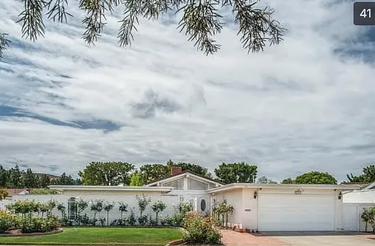 5072 Berean Ln — Photo 1