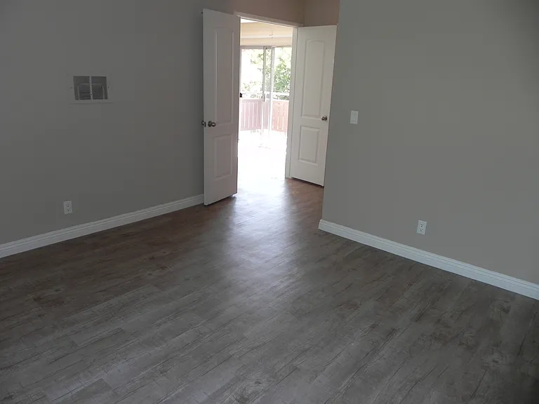 Chapman Villas Apartments — Photo 38
