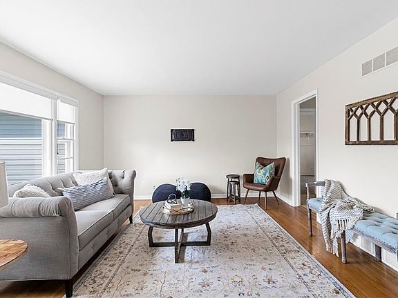 2nd image of 104 W 90th Ter