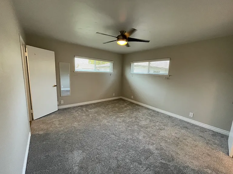914 W Vassar Ave — Photo 14