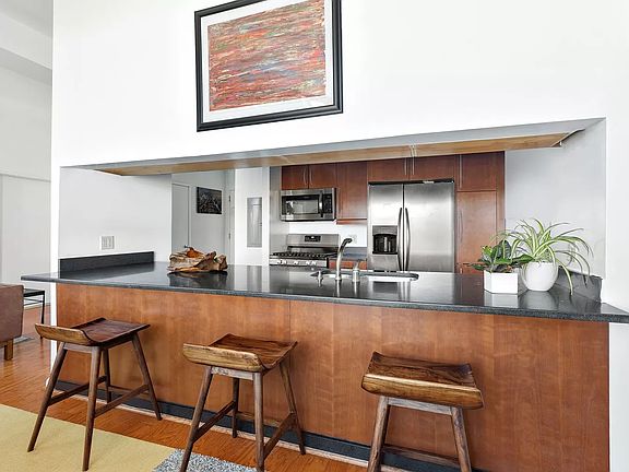 3rd image of 380 Lenox Ave Penthouse H