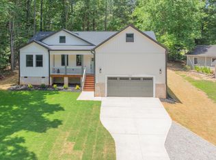 340 Shawnee Dr, Louisburg, NC 27549