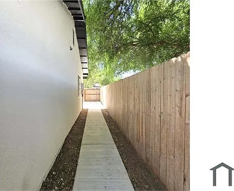 220 K St #B — Photo 30