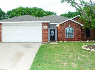 3401 Cliff Oaks Dr, Corinth, TX 76210