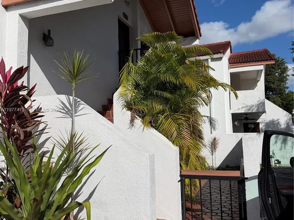 7525 SW 153rd Pl APT 206-11, Miami, FL 33193