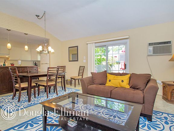 5th image of 37 Evelyn Dr