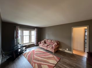 1131 Colonial Dr E, Racine, WI 53405