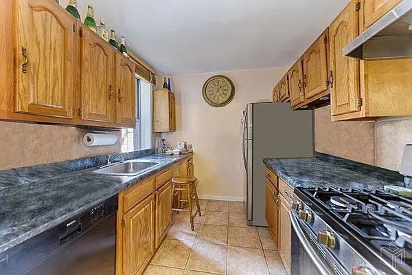 Sold by Halstead Real Estate | media 8