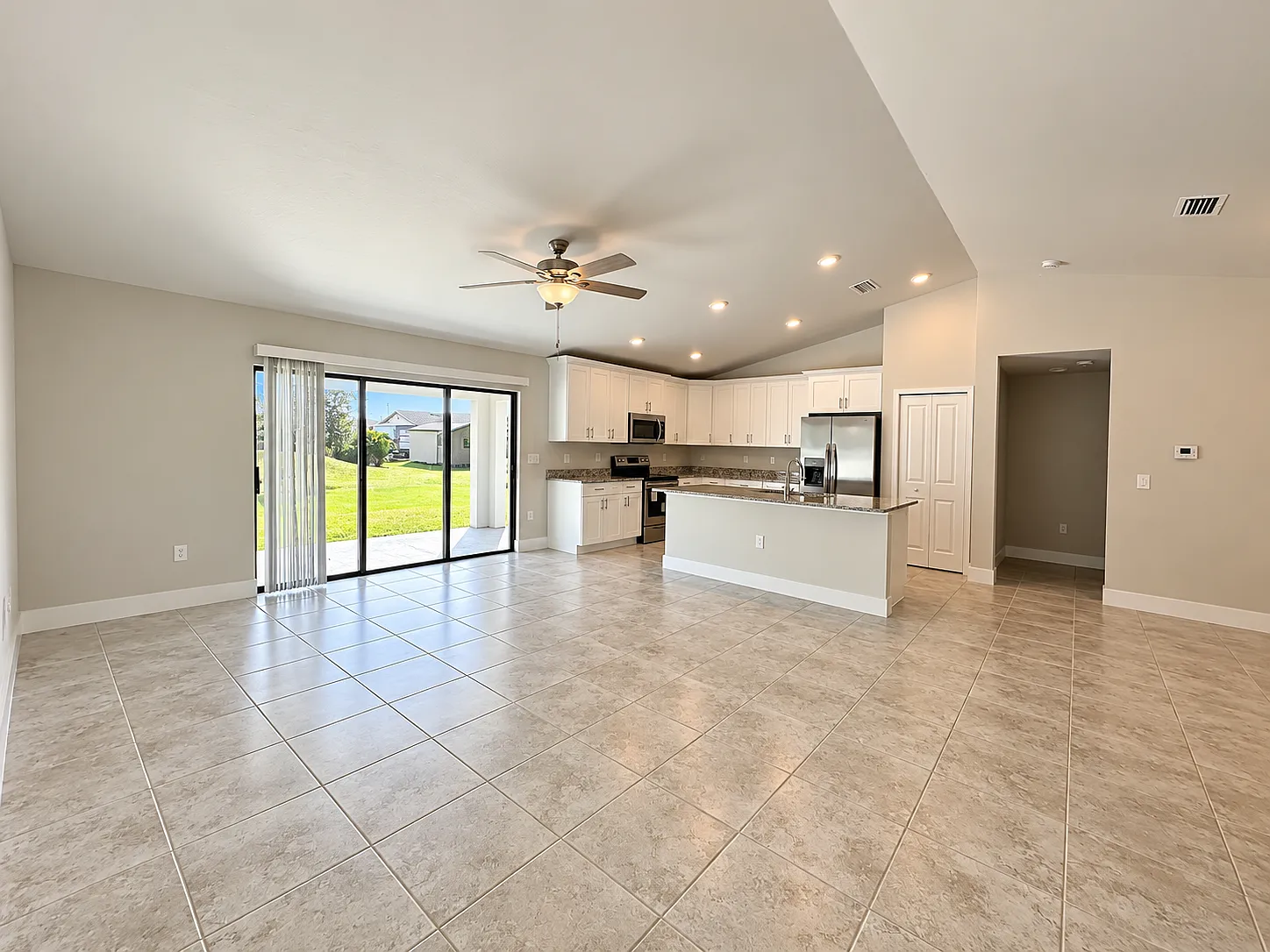 4 bed, 1742 sqft, $2,200 — Photo 2