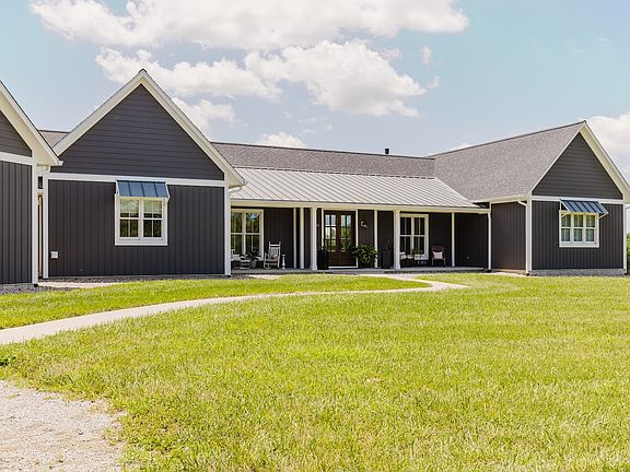 4th image of 455 Webb Town Ln