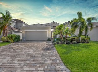 9553 Mirada Blvd, Fort Myers, FL 33908