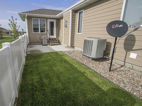 5th image of 5610 Eastbrooke Dr #18